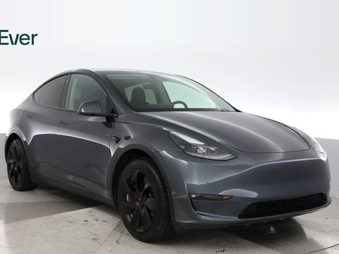 Used 2022 Tesla Model Y Long Range AWD/4WD image 12