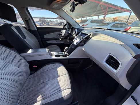 Used 2011 Chevrolet Equinox LS image 35