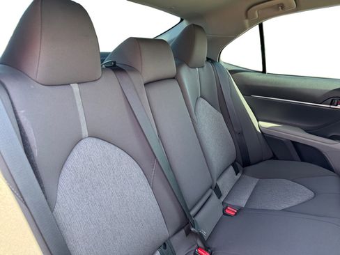 Used 2023 Toyota Camry LE image 18