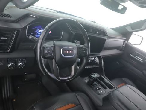 Used 2024 GMC Sierra 1500 AT4 w/ AT4 Preferred Package AWD/4WD image 17