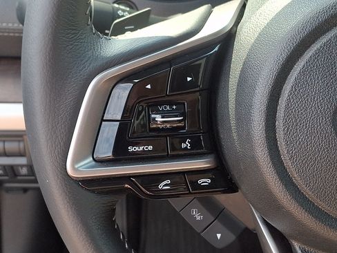 Used 2018 Subaru Outback 2.5i Limited AWD/4WD image 22