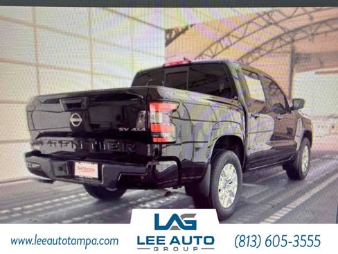 Used 2022 Nissan Frontier SV w/ Technology Package AWD/4WD image 2