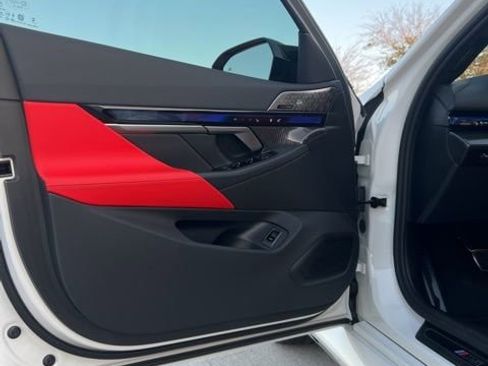 Used 2026 BMW M5 w/ Carbon Package image 12