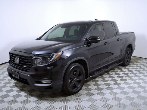 Used 2023 Honda Ridgeline Black Edition image 3
