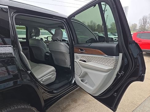 Used 2021 Jeep Grand Cherokee L Summit w/ Advanced Protech Group IV AWD/4WD image 97