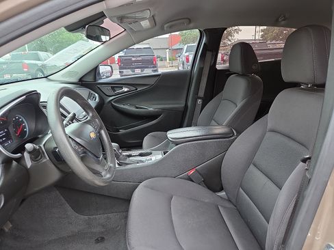 Used 2024 Chevrolet Malibu LT FWD image 12