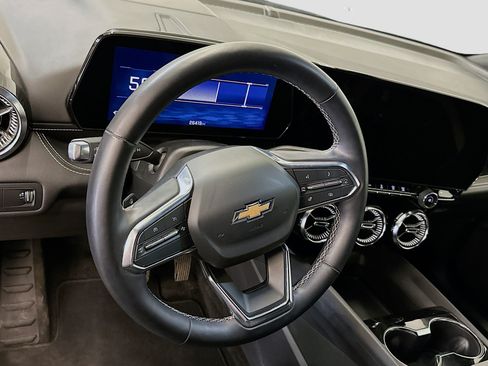 Used 2024 Chevrolet Blazer EV LT AWD/4WD image 18