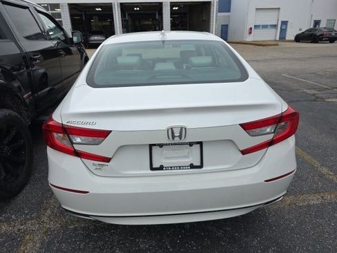 Used 2018 Honda Accord EX-L image 3
