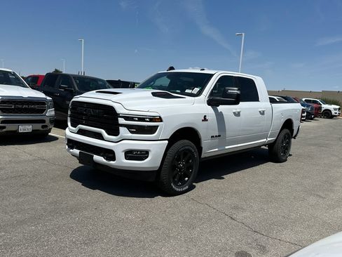 New 2026 RAM 2500 Laramie AWD/4WD image 2