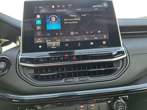 New 2026 Jeep Compass Latitude AWD/4WD image 10