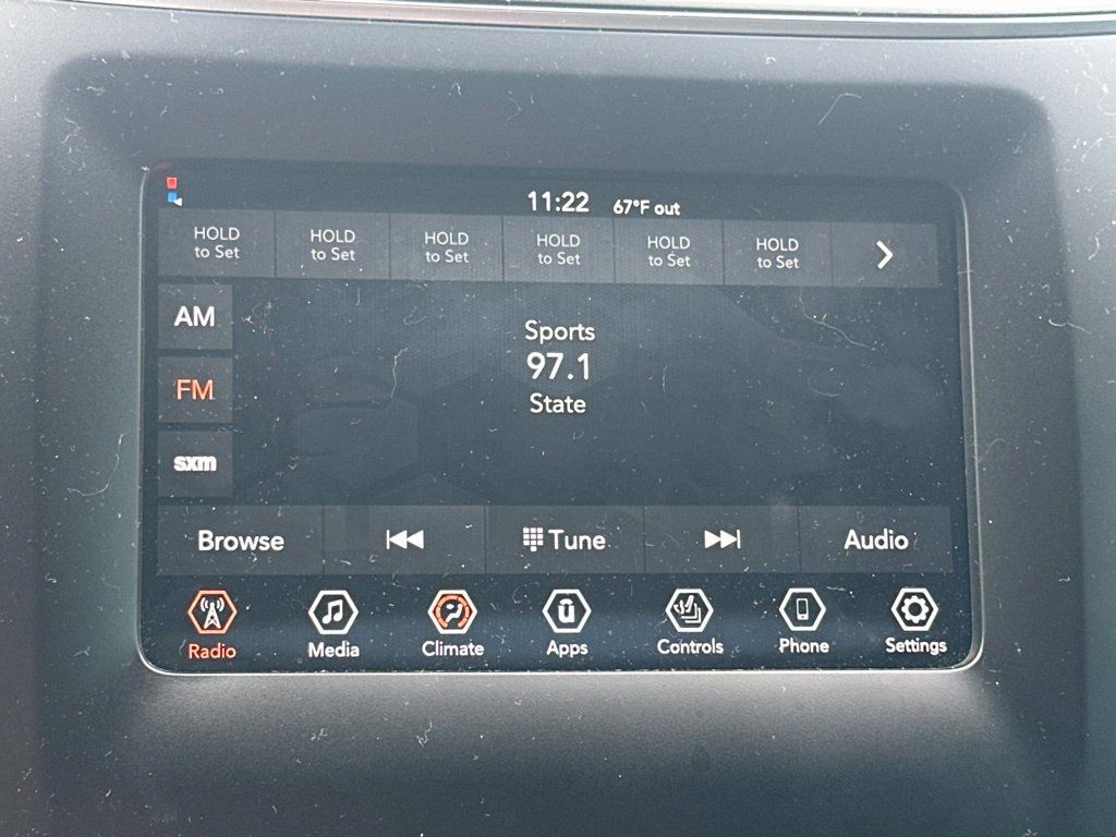 Used 2019 Jeep Cherokee Latitude Plus AWD/4WD image 21