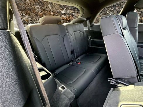 Used 2022 Audi SQ7 Premium Plus w/ SQ7 Executive Package image 26