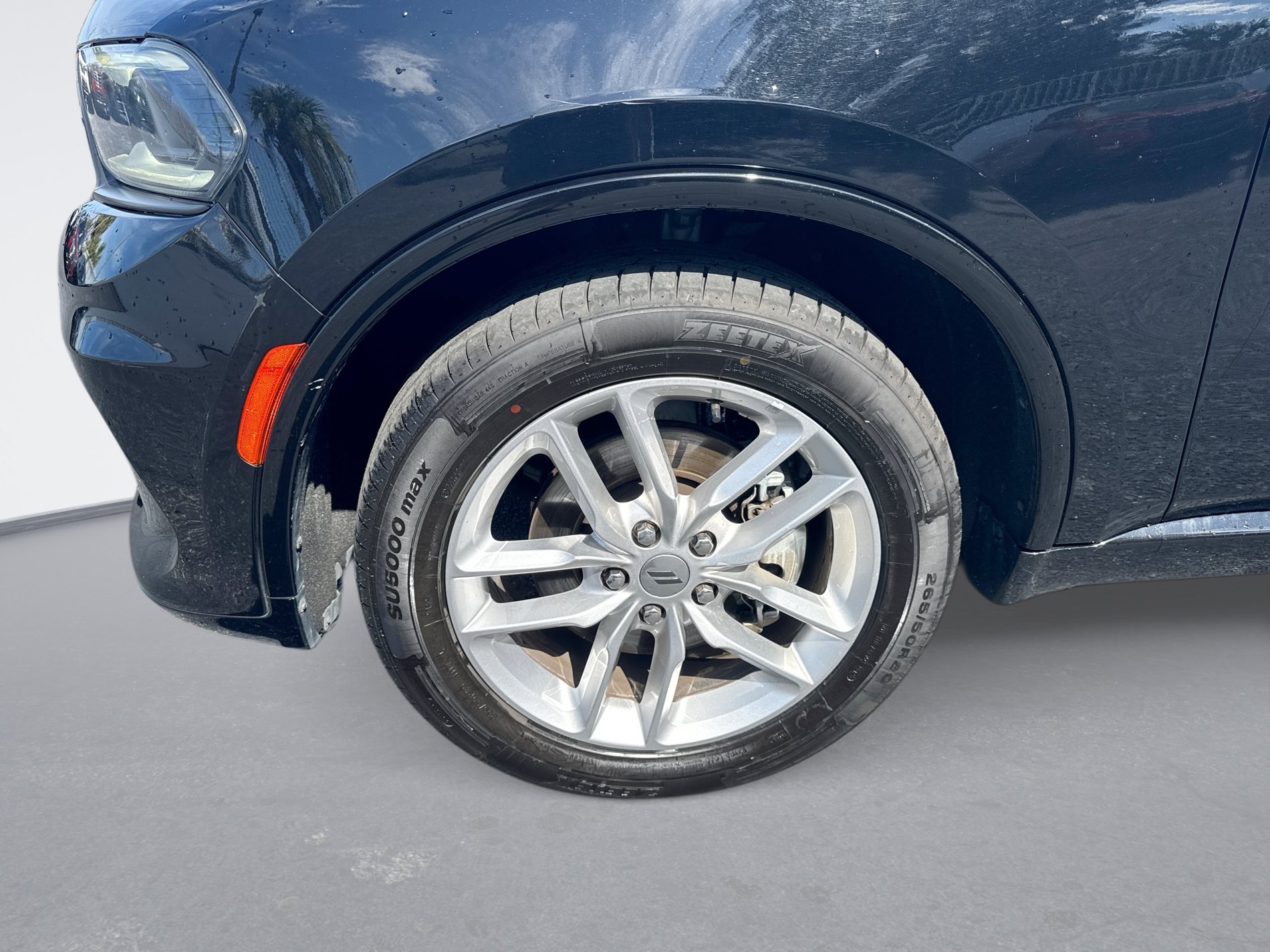 Used 2024 Dodge Durango GT RWD image 11