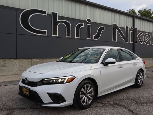 Used 2022 Honda Civic LX image 1