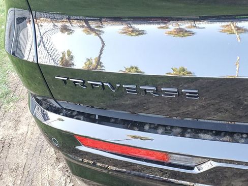 New 2026 Chevrolet Traverse RS w/ LPO, Floor Liner Package image 7