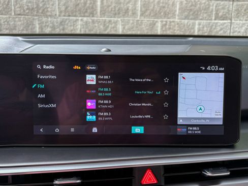 Used 2025 Kia Sorento EX w/ Panoramic Sunroof Package FWD image 22