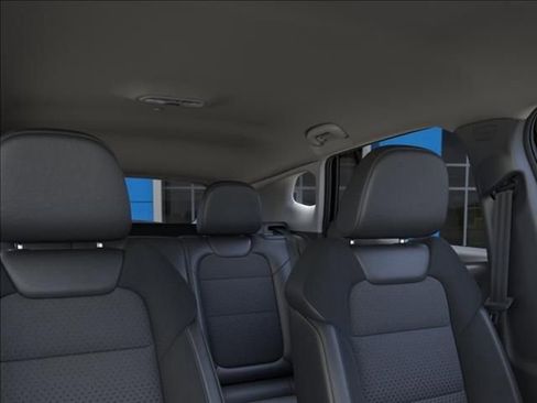 New 2026 Chevrolet Trax LT w/ Midnight Edition FWD image 24