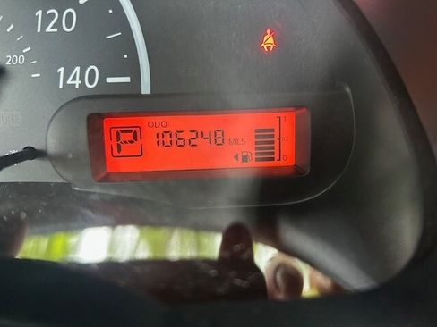 Used 2018 Nissan Versa S Plus FWD image 11