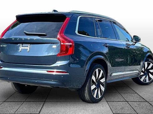 Used 2023 Volvo XC90 T8 Ultimate AWD/4WD image 6