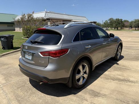 Used 2009 INFINITI FX35 2WD w/ Deluxe Touring Pkg image 11