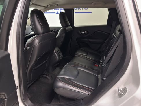 Used 2016 Jeep Cherokee Trailhawk w/ Leather Interior Group image 32