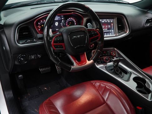 Used 2019 Dodge Challenger SRT Hellcat Redeye image 15
