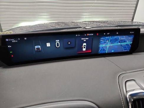 New 2026 Ford Expedition Platinum image 14