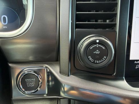 Used 2024 Ford F150 Platinum AWD/4WD image 25