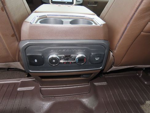 Certified 2024 Ford Expedition King Ranch RWD image 21