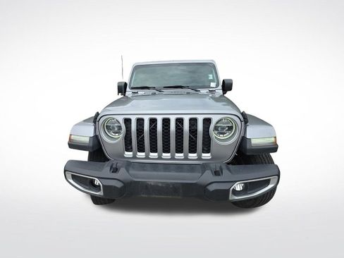Used 2020 Jeep Gladiator Overland w/ LED Lighting Group AWD/4WD image 23