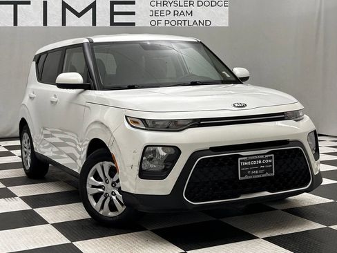 Used 2020 Kia Soul LX FWD image 1