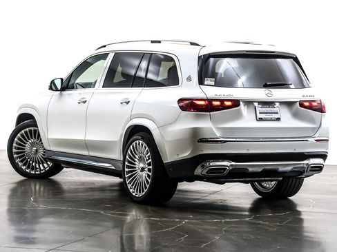 New 2026 Mercedes-Benz Maybach GLS 600 4MATIC image 12