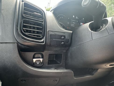 Used 2023 RAM ProMaster 3500 FWD image 25