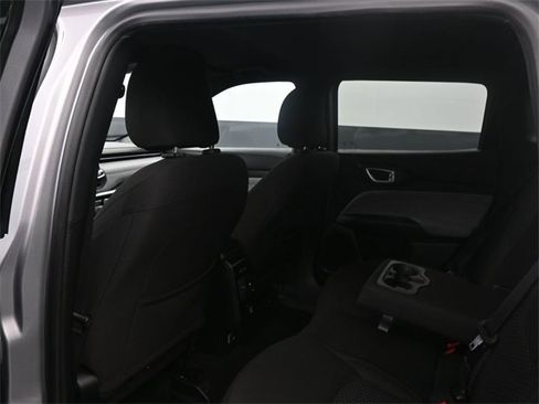 Used 2023 Jeep Compass Sport image 16