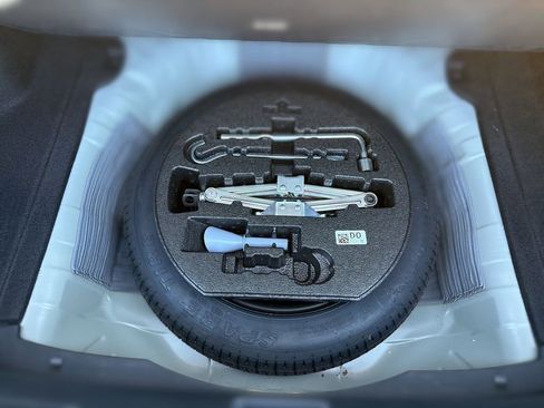 Used 2023 Honda Civic Touring image 35