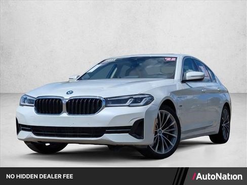 Used 2022 BMW 530e xDrive w/ Premium Package AWD/4WD image 1