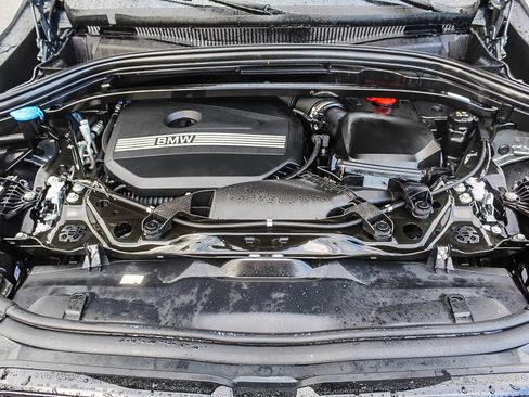 Certified 2025 BMW X2 xDrive28i w/ M Sport Package image 27