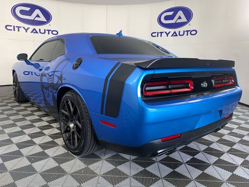 Used 2016 Dodge Challenger R/T Scat Pack w/ Leather Interior Group image 5