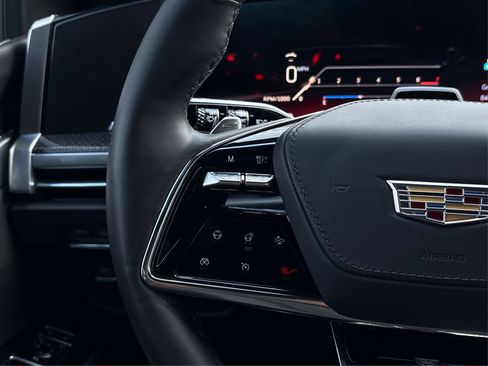 Used 2025 Cadillac Escalade V image 29