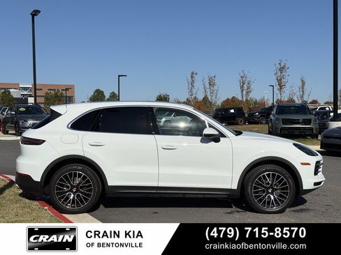 Used 2019 Porsche Cayenne image 6
