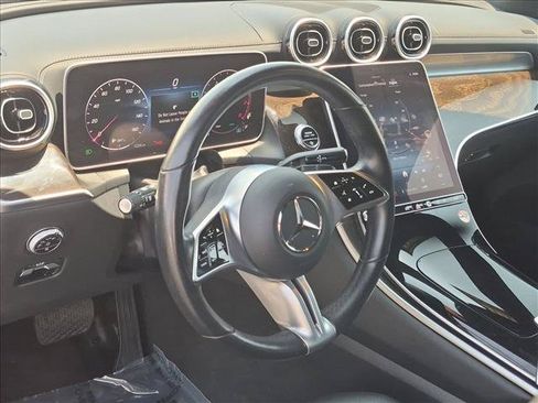 Used 2024 Mercedes-Benz GLC 300 image 10