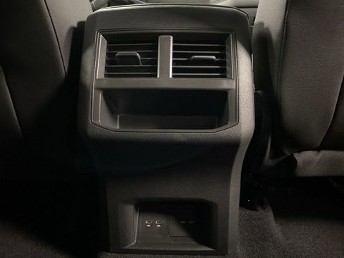 Used 2023 Volkswagen Atlas Cross Sport SEL R-Line image 35