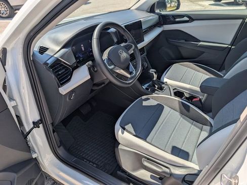 Used 2025 Volkswagen Taos S image 11