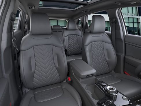 New 2025 Kia Sportage X-Line image 16