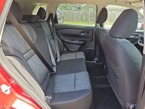 Used 2024 Nissan Rogue SV image 26