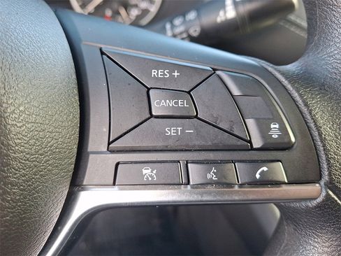 Used 2024 Nissan Sentra SV image 21