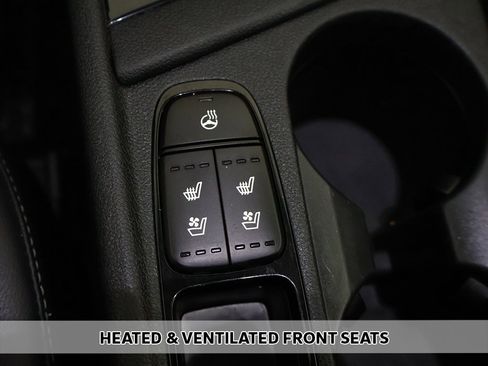 Used 2018 Kia Niro Touring image 10