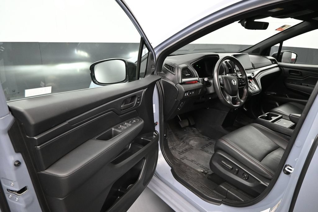 Used 2025 Honda Odyssey Sport-L image 5