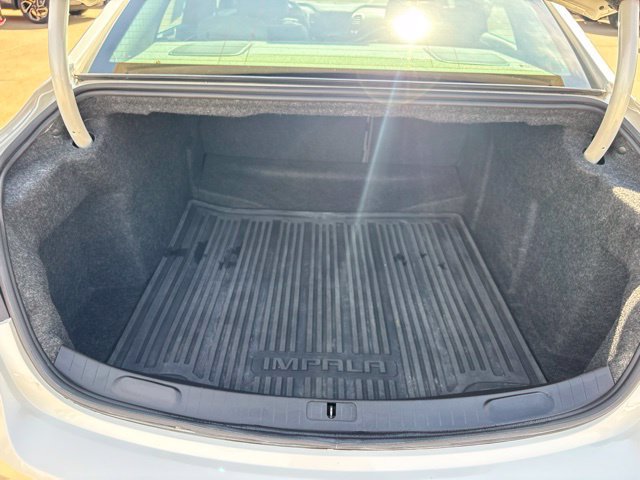 Used 2014 Chevrolet Impala LTZ FWD image 30