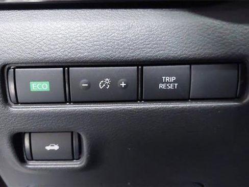 Used 2025 Nissan Sentra SR w/ Midnight Edition FWD image 22